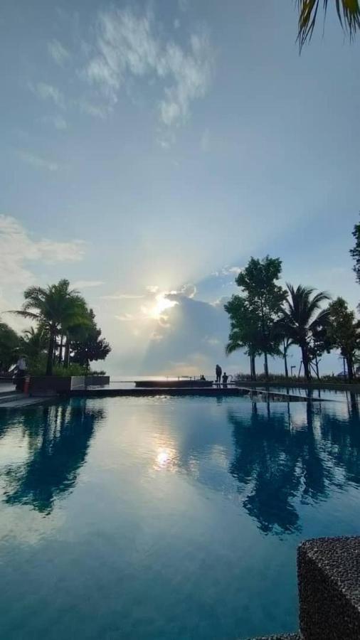 Timurbay Seafront Staycation By Nedd'S Kuantan Kültér fotó